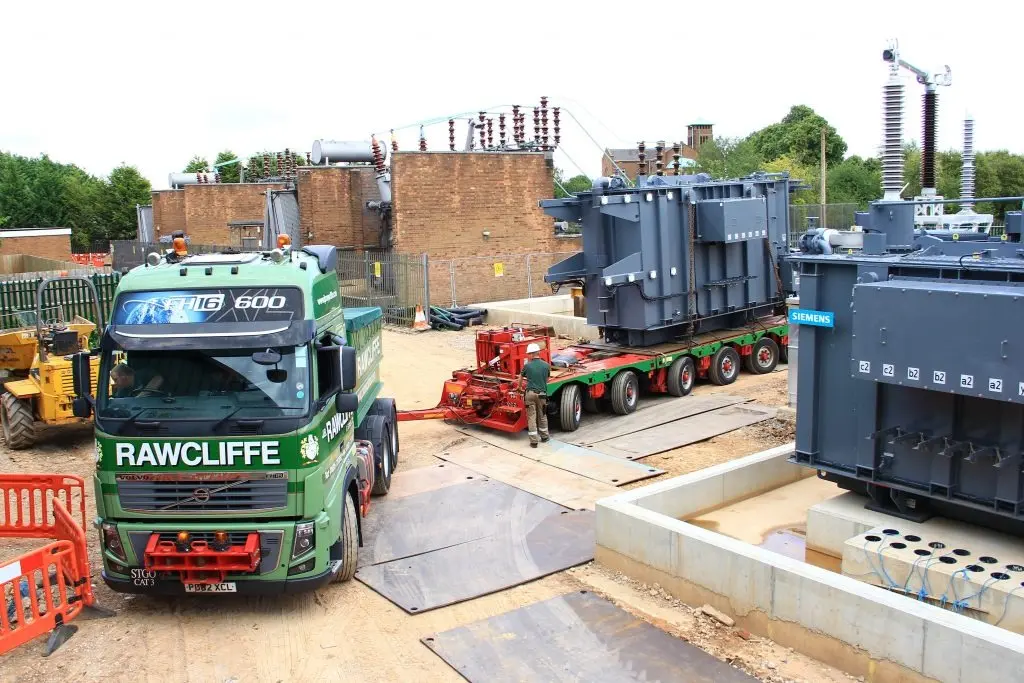 Jb rawcliffe haulage truck driving heavy item